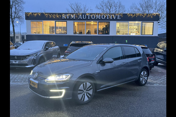 Volkswagen e-Golf e-Golf SOH 91% | Warmtepomp | Origineel NL (NAP) | Virtual Dashboard | Camera | Adaptieve Cruise Control | Keurig Onderhouden | Rijklaar Geleverd!  12 Mnd BOVAG garantie |