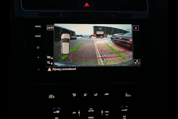 Volkswagen e-Golf e-Golf SOH 91% | Warmtepomp | Origineel NL (NAP) | Virtual Dashboard | Camera | Adaptieve Cruise Control | Keurig Onderhouden | Rijklaar Geleverd!  12 Mnd BOVAG garantie |