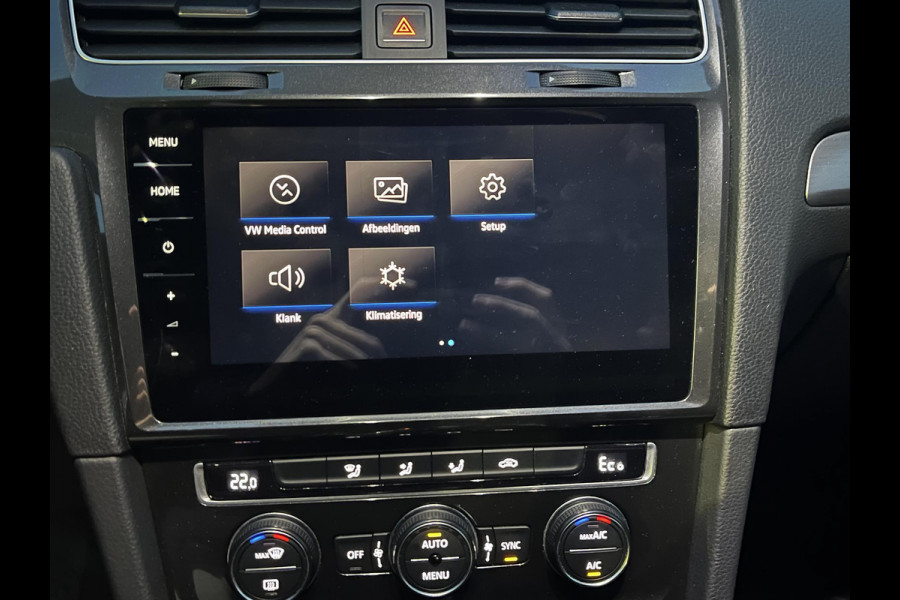 Volkswagen e-Golf e-Golf SOH 91% | Warmtepomp | Origineel NL (NAP) | Virtual Dashboard | Camera | Adaptieve Cruise Control | Keurig Onderhouden | Rijklaar Geleverd!  12 Mnd BOVAG garantie |