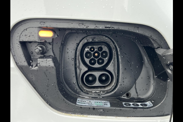 Volkswagen ID.3 First Plus 58 kWh SOH:89%  STOEL + STUUR VERWARMING | CAMERA | KEYLESS | ORGINEEL NL AUTO / NAP RIJKLAARPRIJS INCL. 12MND BOVAG GARANTIE