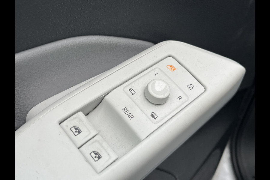 Volkswagen ID.3 First Plus 58 kWh SOH:89%  STOEL + STUUR VERWARMING | CAMERA | KEYLESS | ORGINEEL NL AUTO / NAP RIJKLAARPRIJS INCL. 12MND BOVAG GARANTIE