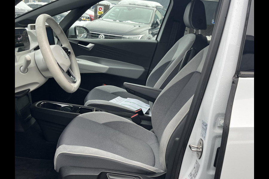 Volkswagen ID.3 First Plus 58 kWh SOH:89%  STOEL + STUUR VERWARMING | CAMERA | KEYLESS | ORGINEEL NL AUTO / NAP RIJKLAARPRIJS INCL. 12MND BOVAG GARANTIE