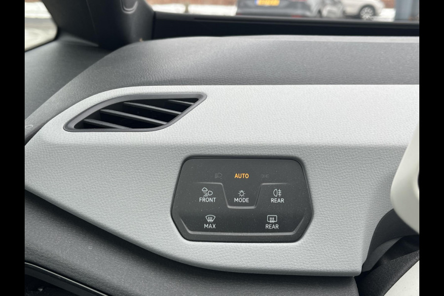 Volkswagen ID.3 First Plus 58 kWh SOH:89%  STOEL + STUUR VERWARMING | CAMERA | KEYLESS | ORGINEEL NL AUTO / NAP RIJKLAARPRIJS INCL. 12MND BOVAG GARANTIE