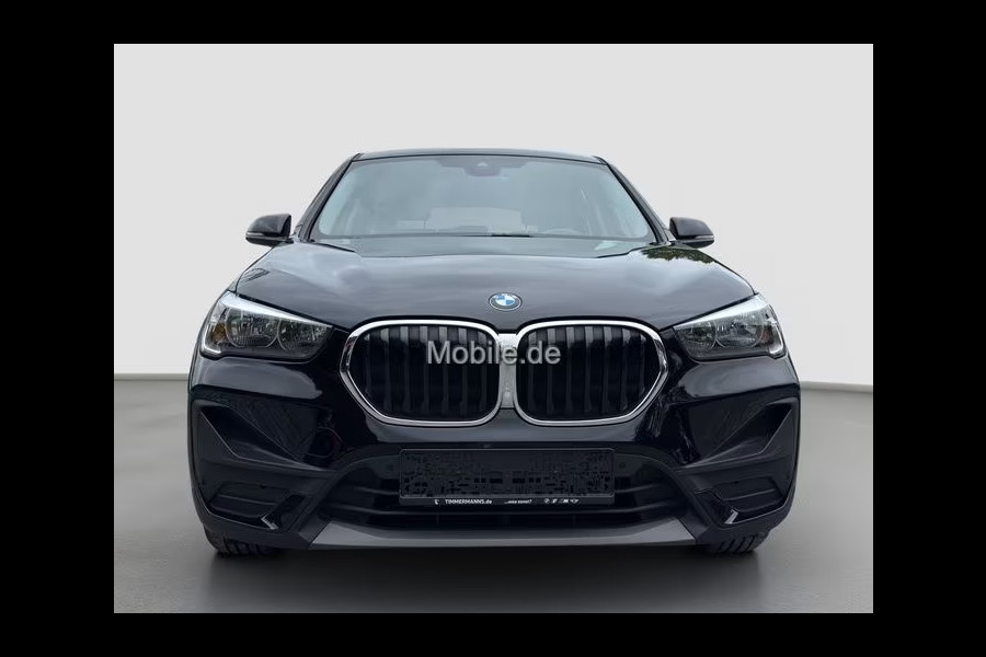 BMW X1 xDrive25e ** NAVI+, KEYLESS, STANDK, CAMERA, SPIEGELPACK, STOELVERW ** 1e EIG - UNFALLFREI - VOL. BMW ONDERH ** ** INFORMEER OOK NAAR ONZE AANTREKKELIJKE FINANCIAL-LEASE TARIEVEN **