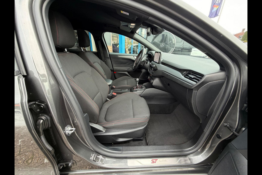 Ford FOCUS Wagon 1.0 EcoBoost Hybrid ST Line 2022 NAVI NAP!