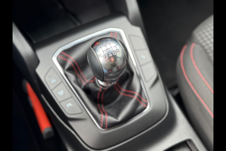 Ford FOCUS Wagon 1.0 EcoBoost Hybrid ST Line 2022 NAVI NAP!