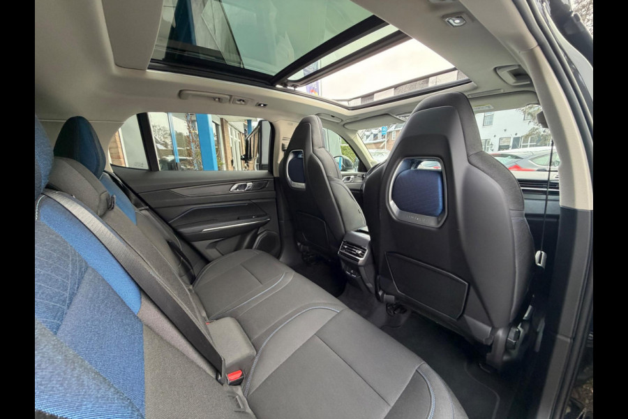 Lynk & Co 01 1.5 Zwart AUT NAVI CAMERA LM NAP 1e Eig!