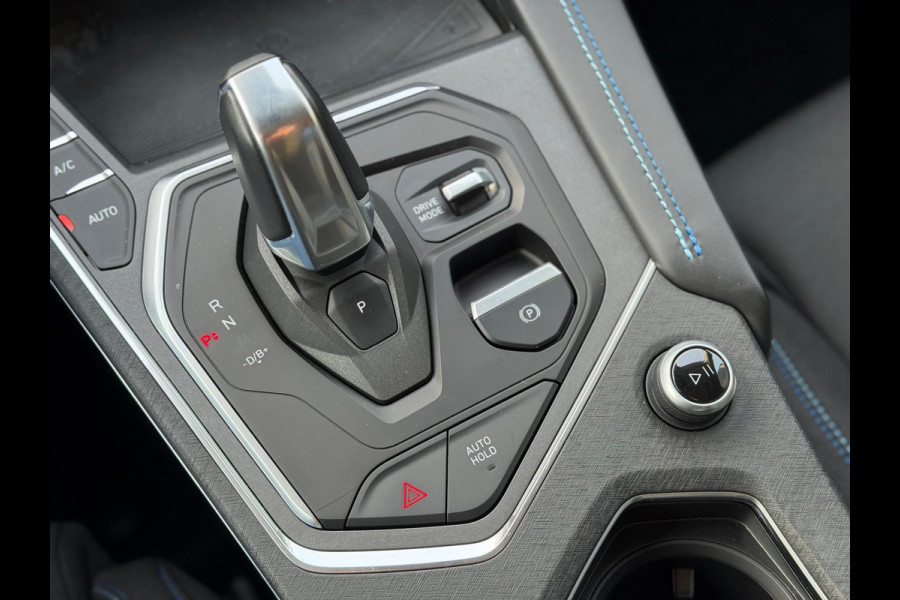 Lynk & Co 01 1.5 Zwart AUT NAVI CAMERA LM NAP 1e Eig!