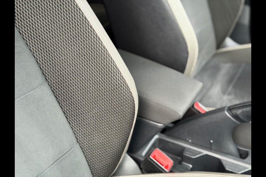 Volkswagen Polo 1.0 TSI Highline Business R 2018 NAVI NAP!