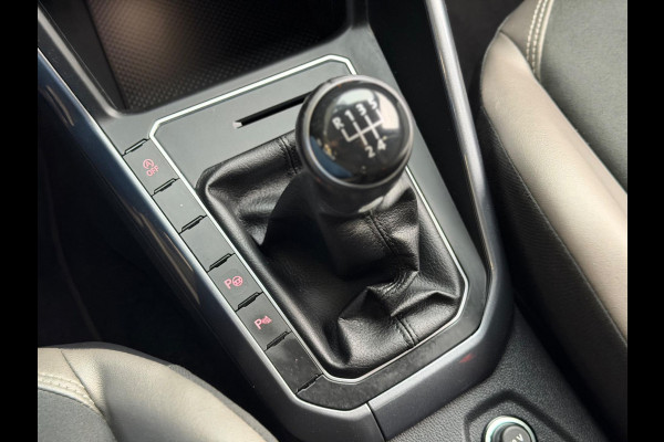 Volkswagen Polo 1.0 TSI Highline Business R 2018 NAVI NAP!