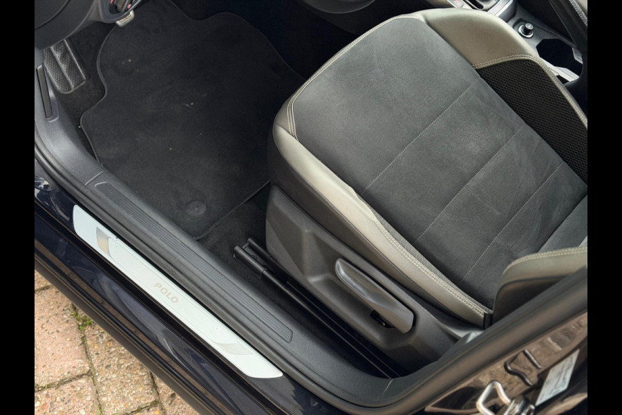 Volkswagen Polo 1.0 TSI Highline Business R 2018 NAVI NAP!