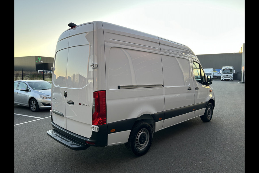 Mercedes-Benz Sprinter 317 CDI L2 H2 MBUX / 360 Camera / Navigatie / Cruise control / Airco / 270 Graden achterdeuren