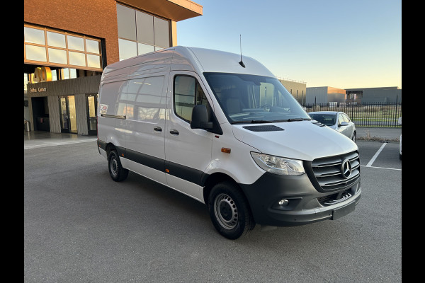 Mercedes-Benz Sprinter 317 CDI L2 H2 MBUX / 360 Camera / Navigatie / Cruise control / Airco / 270 Graden achterdeuren