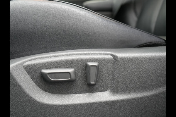 Mitsubishi Eclipse Cross 2.4 Instyle Plug In Hybrid 188pk Dealer O.H. | Trekhaak Afn. | Panodak | Head Up | Adaptive Cruise | 360 Camera | Lederen Sportstoelen & Stuur Verwarmd | Keyless | Blis |