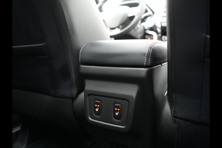 Mitsubishi Eclipse Cross 2.4 Instyle Plug In Hybrid 188pk Dealer O.H. | Trekhaak Afn. | Panodak | Head Up | Adaptive Cruise | 360 Camera | Lederen Sportstoelen & Stuur Verwarmd | Keyless | Blis |