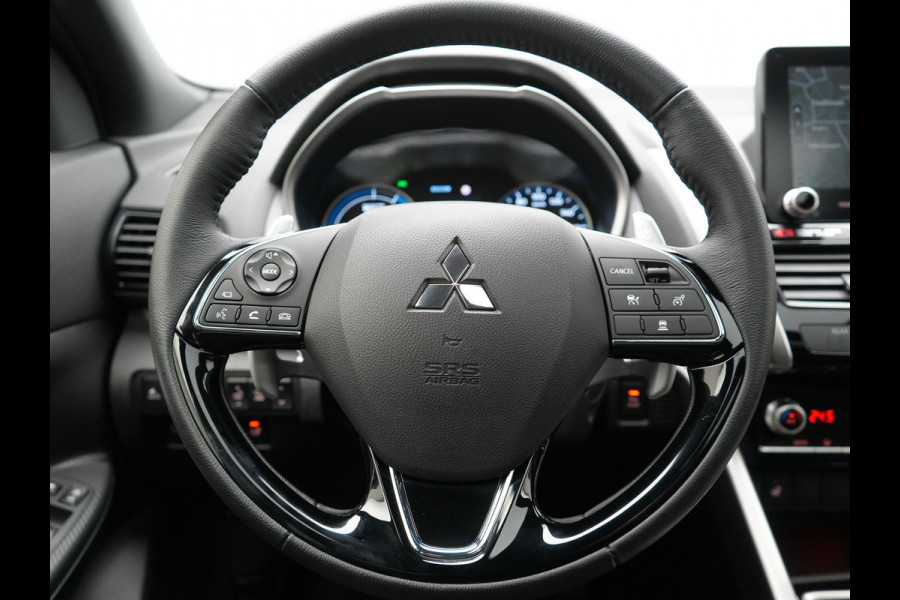 Mitsubishi Eclipse Cross 2.4 Instyle Plug In Hybrid 188pk Dealer O.H. | Trekhaak Afn. | Panodak | Head Up | Adaptive Cruise | 360 Camera | Lederen Sportstoelen & Stuur Verwarmd | Keyless | Blis |