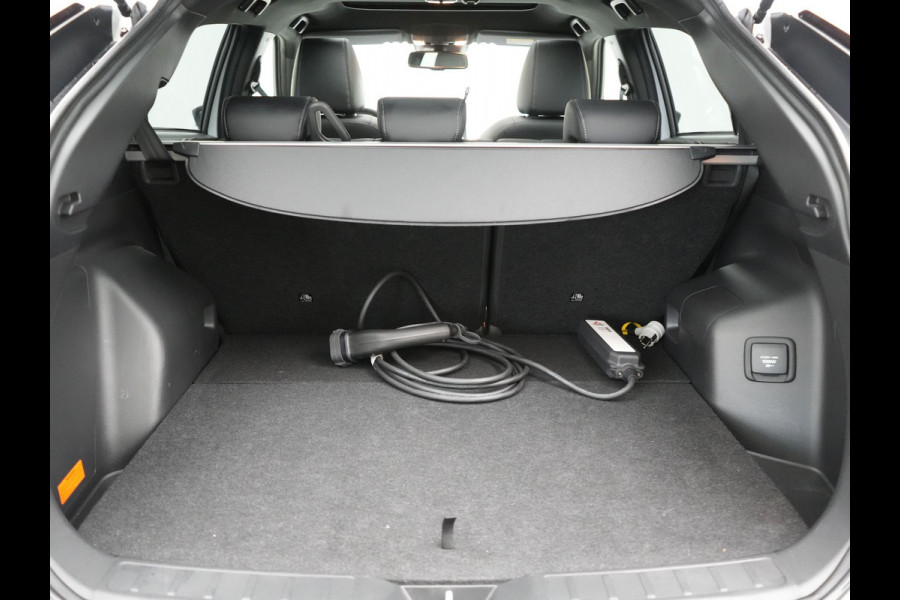 Mitsubishi Eclipse Cross 2.4 Instyle Plug In Hybrid 188pk Dealer O.H. | Trekhaak Afn. | Panodak | Head Up | Adaptive Cruise | 360 Camera | Lederen Sportstoelen & Stuur Verwarmd | Keyless | Blis |