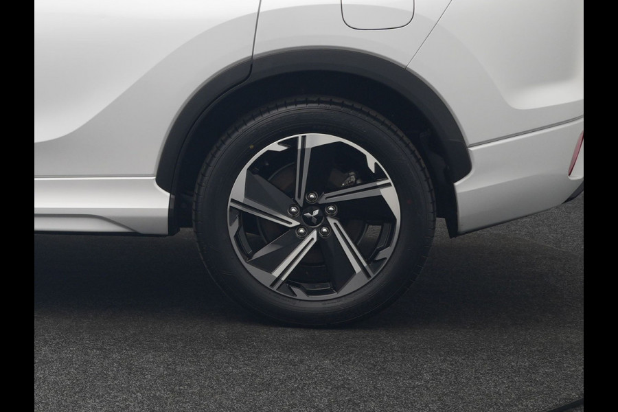 Mitsubishi Eclipse Cross 2.4 Instyle Plug In Hybrid 188pk Dealer O.H. | Trekhaak Afn. | Panodak | Head Up | Adaptive Cruise | 360 Camera | Lederen Sportstoelen & Stuur Verwarmd | Keyless | Blis |