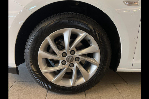 Opel Astra Sports Tourer 1.2 Edition 110PK AIRCO CRUISE NAVI BLUETOOTH PDC CAMERA SPORTVELGEN TREKHAAK LAGE KM ZEER NETTE AUTO