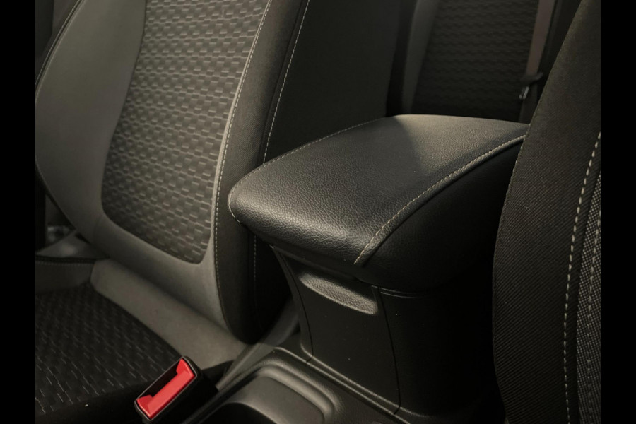 Opel Astra Sports Tourer 1.2 Edition 110PK AIRCO CRUISE NAVI BLUETOOTH PDC CAMERA SPORTVELGEN TREKHAAK LAGE KM ZEER NETTE AUTO