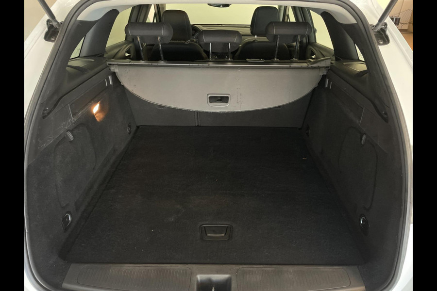 Opel Astra Sports Tourer 1.2 Edition 110PK AIRCO CRUISE NAVI BLUETOOTH PDC CAMERA SPORTVELGEN TREKHAAK LAGE KM ZEER NETTE AUTO