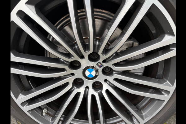 BMW 5 Serie 520i Automaat M sport pakket, vol leder, schuifdak, 1 e eigenaar, dealer onderhouden, NL auto met nap