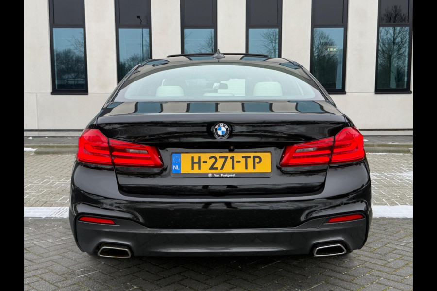 BMW 5 Serie 520i Automaat M sport pakket, vol leder, schuifdak, 1 e eigenaar, dealer onderhouden, NL auto met nap
