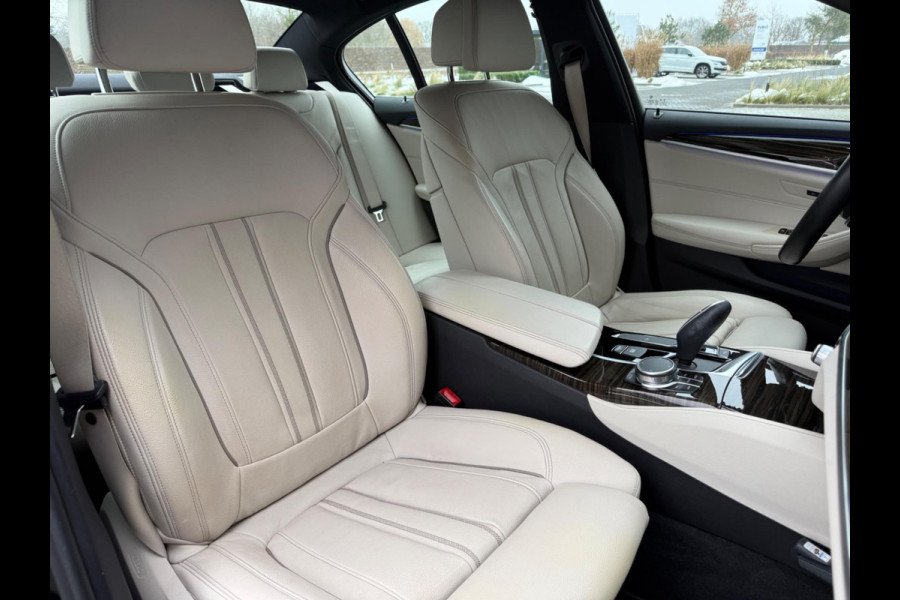BMW 5 Serie 520i Automaat M sport pakket, vol leder, schuifdak, 1 e eigenaar, dealer onderhouden, NL auto met nap