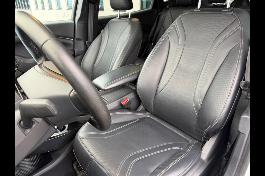 Ford Mustang Mach-E Extended 290 pk RWD 98 kWh, panoramadak, leder vele opties, parelmoer wit, 1 e eigenaar, NL auto met nap