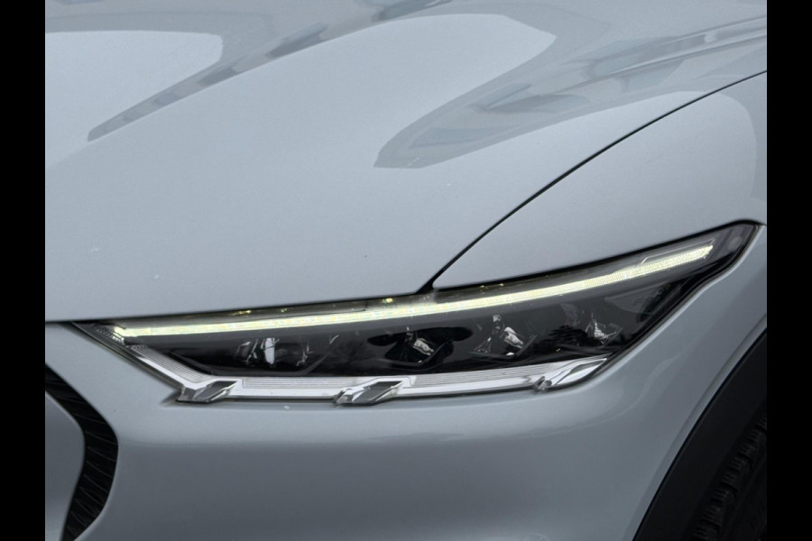 Ford Mustang Mach-E Extended 290 pk RWD 98 kWh, panoramadak, leder vele opties, parelmoer wit, 1 e eigenaar, NL auto met nap