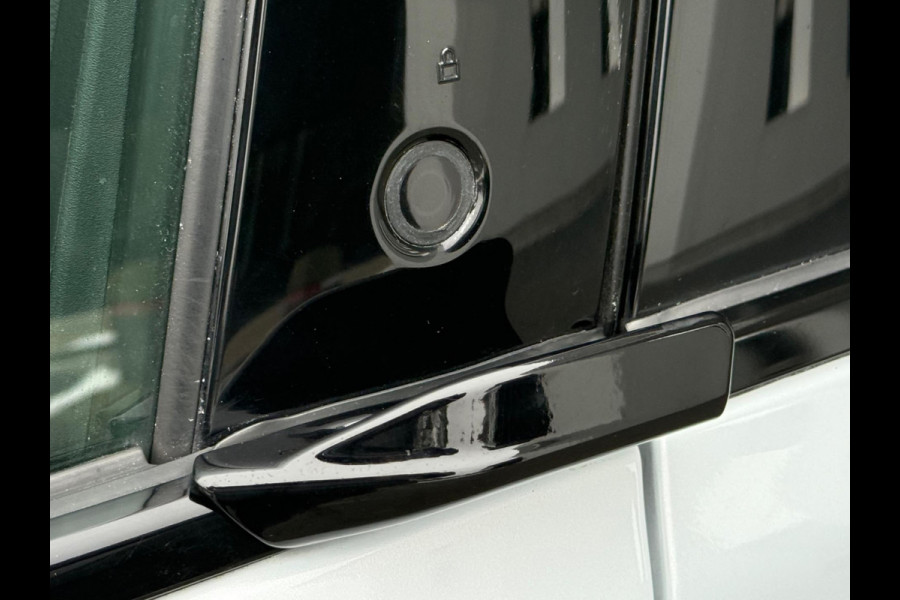 Ford Mustang Mach-E Extended 290 pk RWD 98 kWh, panoramadak, leder vele opties, parelmoer wit, 1 e eigenaar, NL auto met nap