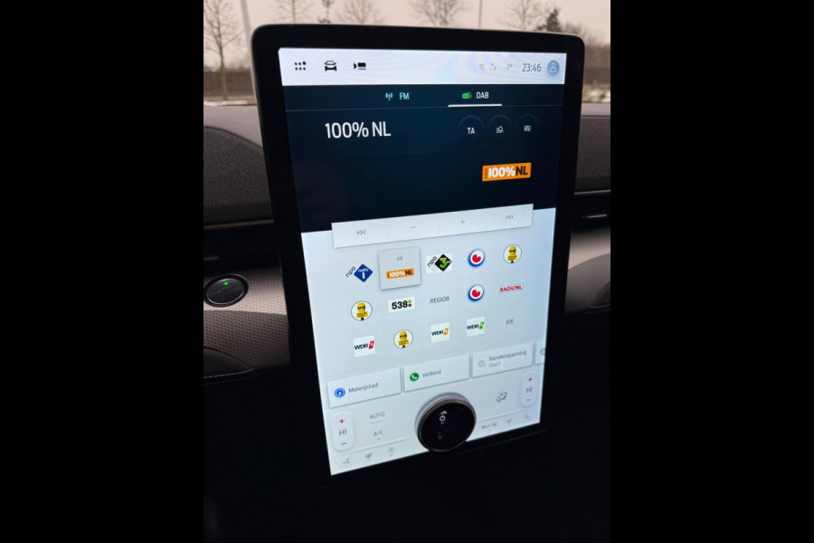 Ford Mustang Mach-E Extended 290 pk RWD 98 kWh, panoramadak, leder vele opties, parelmoer wit, 1 e eigenaar, NL auto met nap