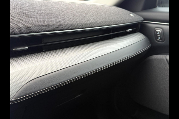 Ford Mustang Mach-E Extended 290 pk RWD 98 kWh, panoramadak, leder vele opties, parelmoer wit, 1 e eigenaar, NL auto met nap