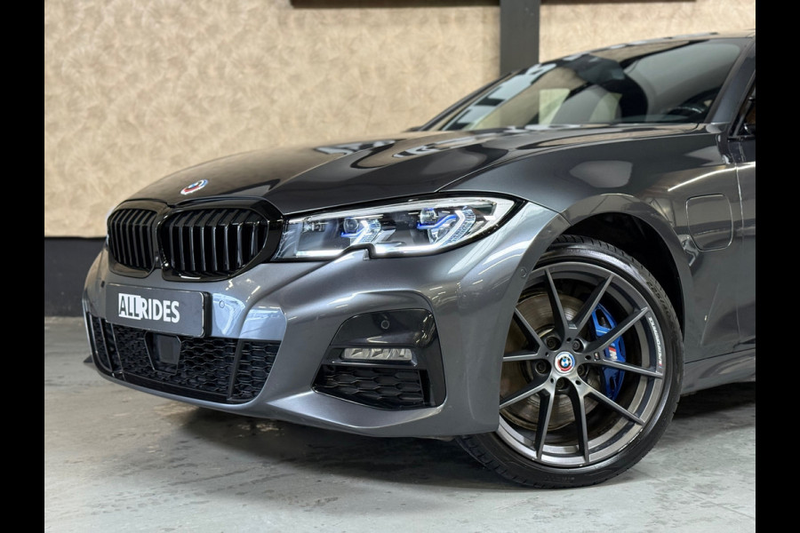 BMW 3-serie 330e Business Edition Plus | Individual | Opendak | Laser | Keyless | Camera | Carplay
