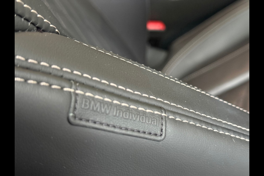 BMW 3-serie 330e Business Edition Plus | Individual | Opendak | Laser | Keyless | Camera | Carplay