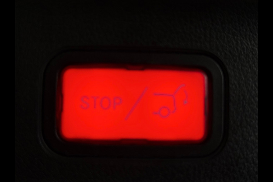 Mercedes-Benz GLA 250 e Business Solution AMG Limited | Pano | Sfeerverlichting | ACC | Stoelverwarming