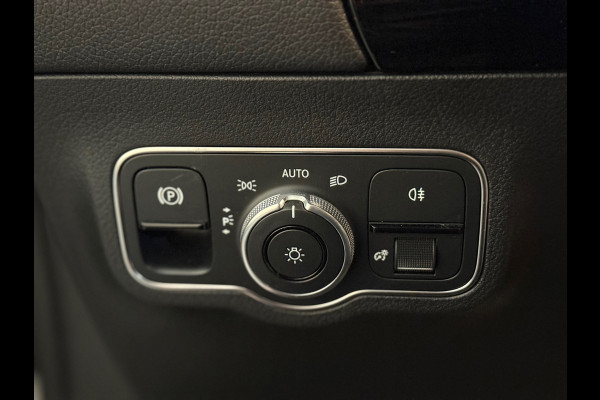 Mercedes-Benz GLA 250 e Business Solution AMG Limited | Pano | Sfeerverlichting | ACC | Stoelverwarming