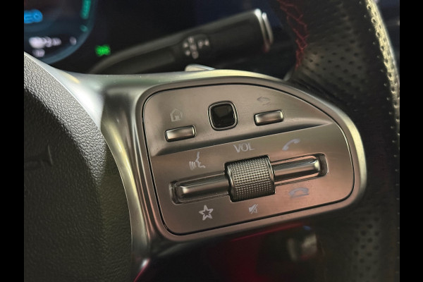 Mercedes-Benz GLA 250 e Business Solution AMG Limited | Pano | Sfeerverlichting | ACC | Stoelverwarming