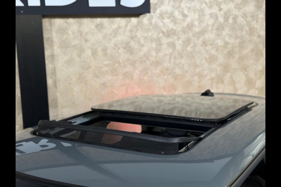 MINI Mini Electric Camden Plus Edition 33 kWh | Pano | Keyless | Camera | Sfeerverlichting