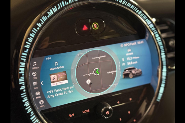 MINI Mini Electric Camden Plus Edition 33 kWh | Pano | Keyless | Camera | Sfeerverlichting