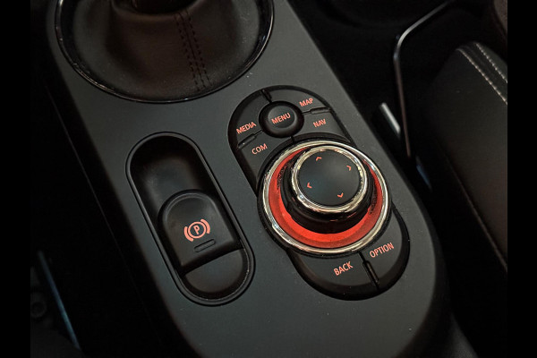 MINI Mini Electric Camden Plus Edition 33 kWh | Pano | Keyless | Camera | Sfeerverlichting