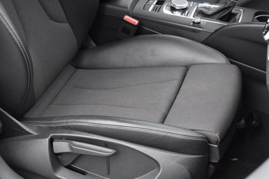 Audi A3 Sportback 40 e-tron Advance Sport S-line Lane ACC Trekhaak