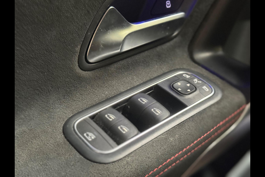 Mercedes-Benz A-Klasse 250 e Business Solution AMG Limited | Pano | Keyless | Sfeerverlichting | DAB