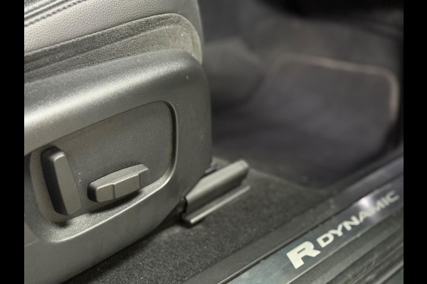 Land Rover Range Rover Evoque 2.0 P200 AWD R-Dynamic HSE | Pano | Leer | Stoel-/Stuur-verwarming | Camera | Carplay