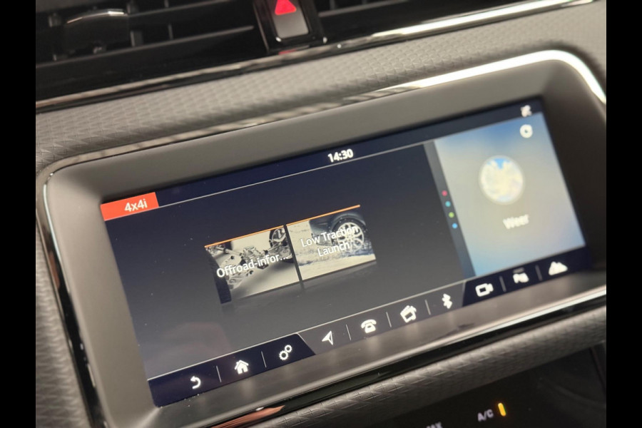 Land Rover Range Rover Evoque 2.0 P200 AWD R-Dynamic HSE | Pano | Leer | Stoel-/Stuur-verwarming | Camera | Carplay