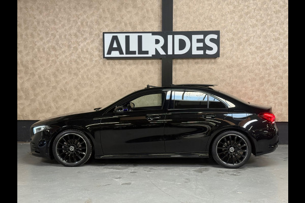 Mercedes-Benz A-Klasse 200 Business Solution AMG | Pano | 19 inch | Camera | Sfeerverlichting | Burmester