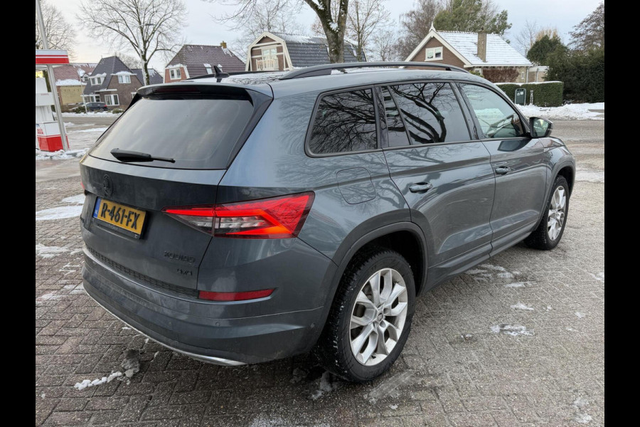 Škoda Kodiaq 1.5 TSI 4x4 Sportline Automaat | Trekhaak uitklapbaar | Grootscherm navigatiesysteem | LED verlichting | Canton HiFi | Sfeerverl
