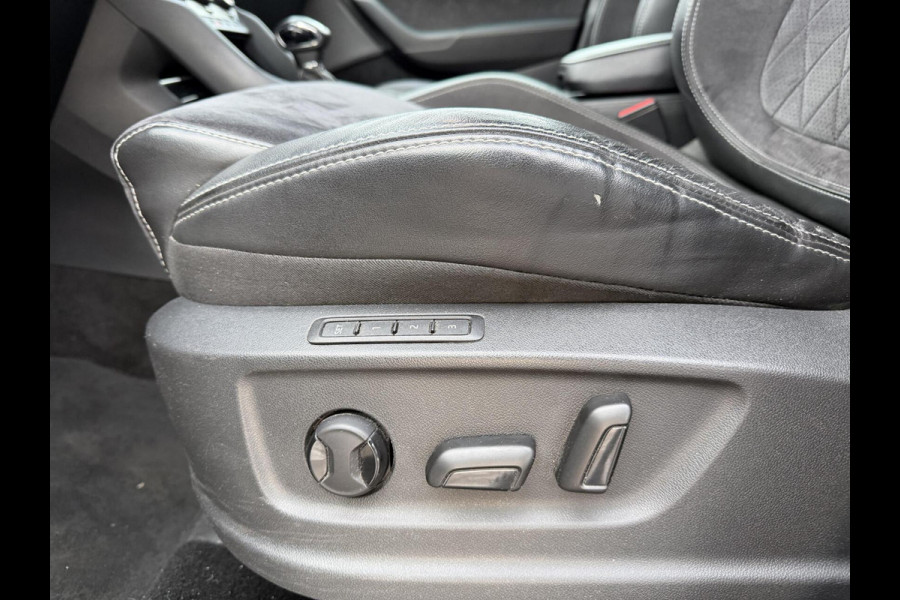 Škoda Kodiaq 1.5 TSI 4x4 Sportline Automaat | Trekhaak uitklapbaar | Grootscherm navigatiesysteem | LED verlichting | Canton HiFi | Sfeerverl