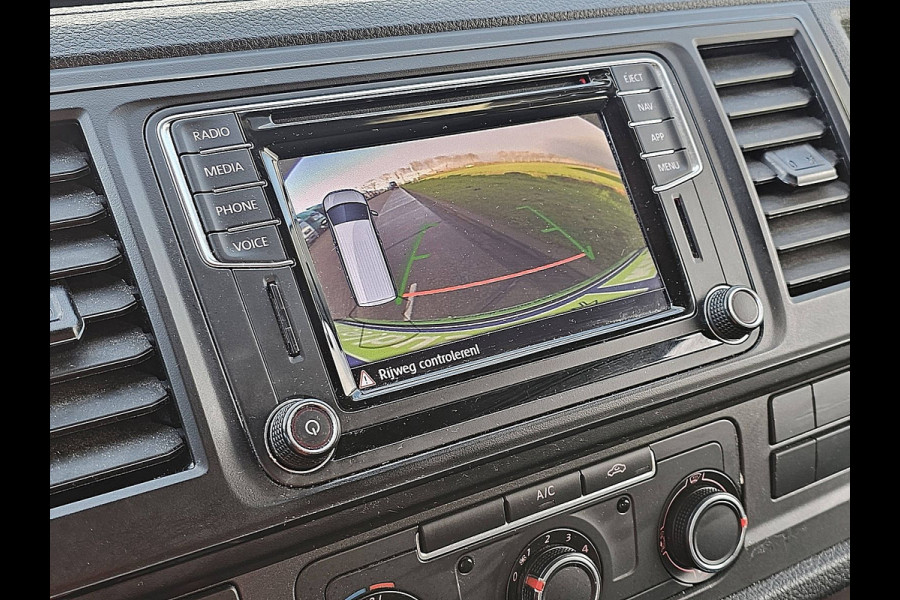 Volkswagen Transporter 2.0 TDI L2H1 Navi Wp-Inrichting Automaat Airco Euro6 150 PK!