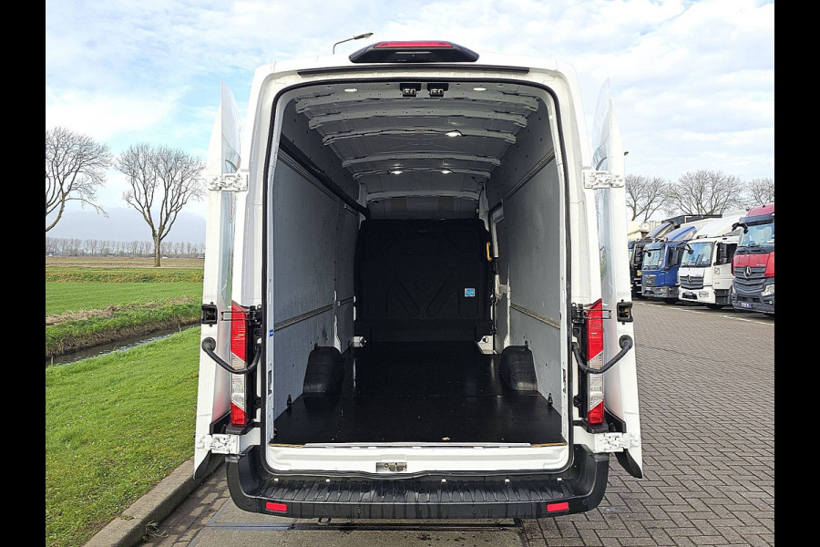 Ford Transit 350 2.0 TDCI L4H3 Trend RWD 360Camera Navi Euro6 Verlengde-Fabrieksgarantie 130Pk Maxi!